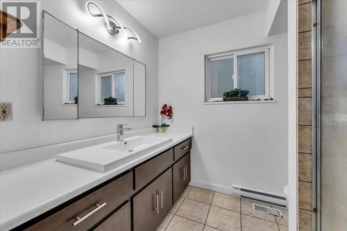 1707 Dempsey Road, North Vancouver, BC - Indoor Photo Showing Bathroom