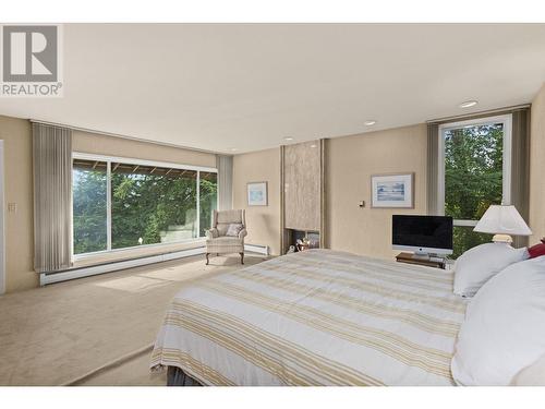 860 Fairmile Road, West Vancouver, BC - Indoor Photo Showing Bedroom