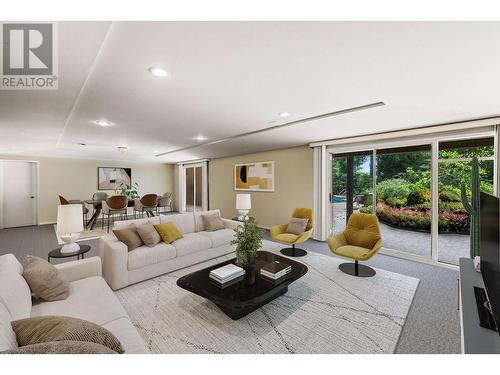 860 Fairmile Road, West Vancouver, BC - Indoor Photo Showing Living Room