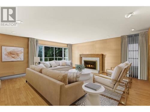 860 Fairmile Road, West Vancouver, BC - Indoor Photo Showing Living Room With Fireplace