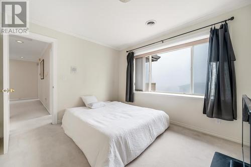 5698 Clinton Street, Burnaby, BC - Indoor Photo Showing Bedroom