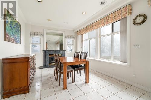 5698 Clinton Street, Burnaby, BC - Indoor Photo Showing Dining Room