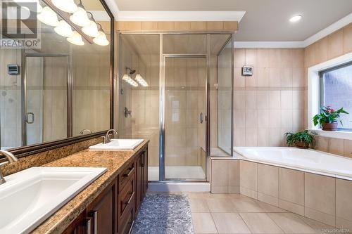 4700 Webster Road, Richmond, BC - Indoor Photo Showing Bathroom