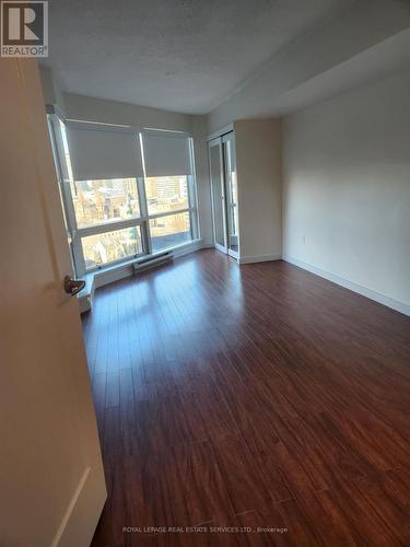 1818 - 1001 Bay Street, Toronto, ON - Indoor Photo Showing Other Room