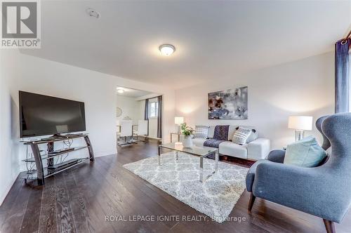 50 Bridley Drive, Toronto, ON - Indoor Photo Showing Living Room