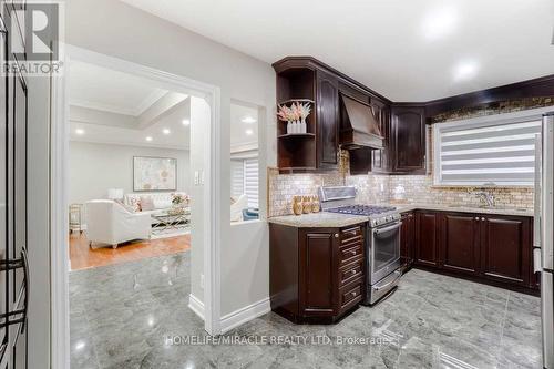 Upper - 31 Farmington Drive, Brampton, ON - Indoor Photo Showing Kitchen With Upgraded Kitchen