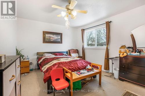 677 Mathieu Way, Ottawa, ON - Indoor Photo Showing Bedroom