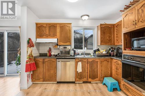 677 Mathieu Way, Ottawa, ON - Indoor Photo Showing Kitchen With Double Sink