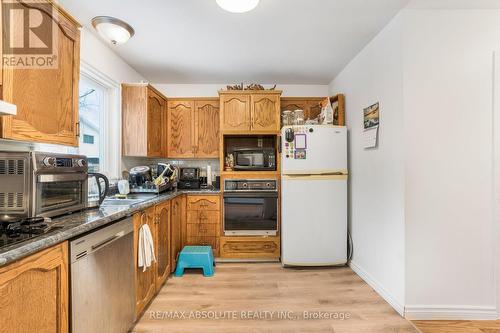 677 Mathieu Way, Ottawa, ON - Indoor Photo Showing Kitchen