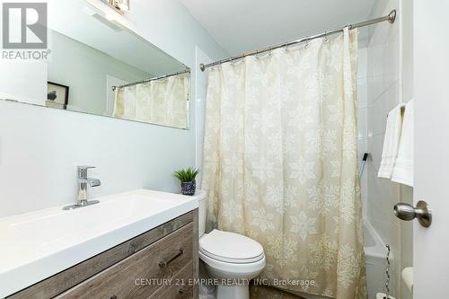 1156 Somerville Street, Oshawa, ON - Indoor Photo Showing Bathroom