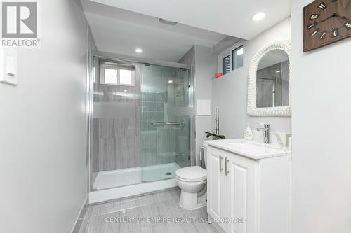 1156 Somerville Street, Oshawa, ON - Indoor Photo Showing Bathroom