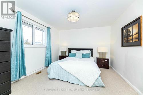 1156 Somerville Street, Oshawa, ON - Indoor Photo Showing Bedroom