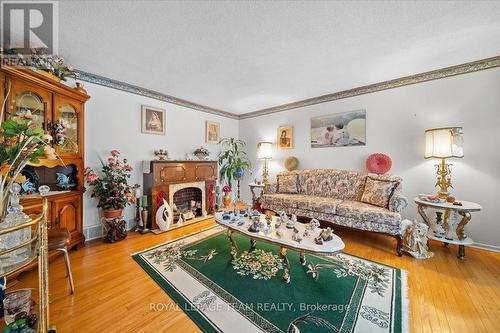 40 - 1295 Ledbury Avenue S, Ottawa, ON - Indoor Photo Showing Living Room With Fireplace