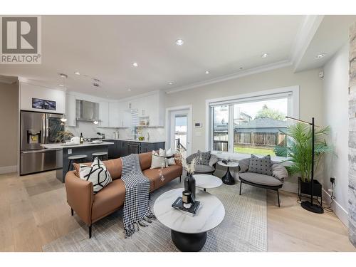 6524 Angus Drive, Vancouver, BC - Indoor Photo Showing Living Room