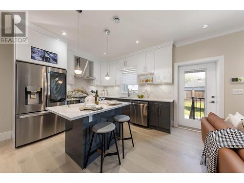 6524 Angus Drive, Vancouver, BC - Indoor Photo Showing Kitchen With Upgraded Kitchen