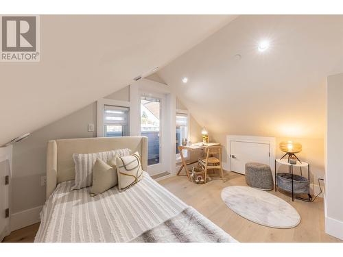 6524 Angus Drive, Vancouver, BC - Indoor Photo Showing Bedroom