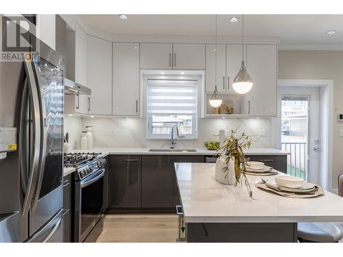 6524 Angus Drive, Vancouver, BC - Indoor Photo Showing Kitchen With Upgraded Kitchen