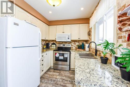 35 Royal Orchard Drive, Brampton, ON - Indoor Photo Showing Kitchen With Double Sink