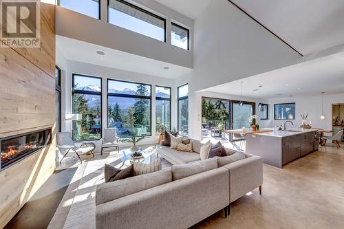 9316 Autumn Place, Whistler, BC - Indoor Photo Showing Living Room With Fireplace