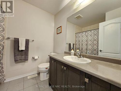 4 Vaughn Drive, Thorold (562 - Hurricane/Merrittville), ON - Indoor Photo Showing Bathroom