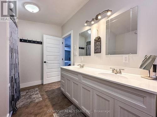 198 Big Nellie Lake Road W, Iroquois Falls (If - Unorganized), ON - Indoor Photo Showing Bathroom