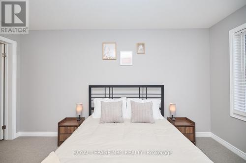 21 Haney Drive, Thorold (562 - Hurricane/Merrittville), ON - Indoor Photo Showing Bedroom