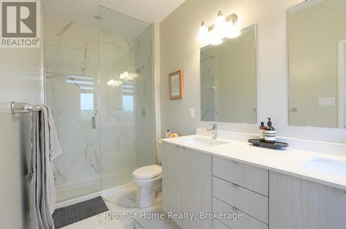 3185 Mintwood Circle, Oakville (1008 - Go Glenorchy), ON - Indoor Photo Showing Bathroom