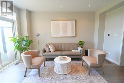 3185 Mintwood Circle, Oakville (1008 - Go Glenorchy), ON - Indoor Photo Showing Living Room