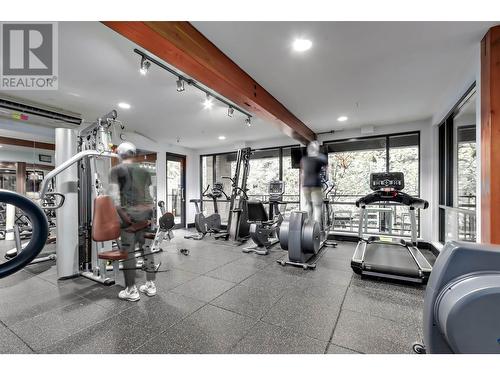 424 723 W 3Rd Street, North Vancouver, BC - Indoor Photo Showing Gym Room