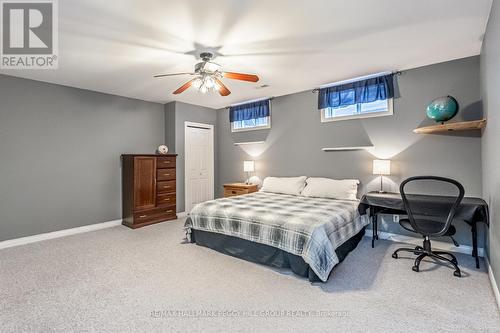 128 Wildwood Trail, Barrie, ON - Indoor Photo Showing Bedroom