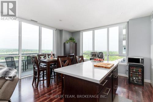 1201 - 2081 Fairview Street, Burlington, ON - Indoor Photo Showing Dining Room