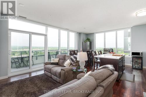 1201 - 2081 Fairview Street, Burlington, ON - Indoor Photo Showing Living Room