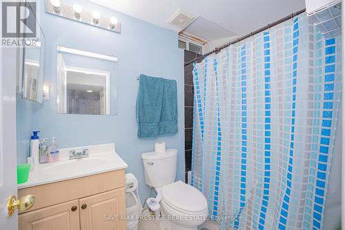 7 Hood Crescent, Brampton, ON - Indoor Photo Showing Bathroom