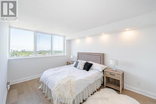 1404 - 1360 Rathburn Road E, Mississauga, ON - Indoor Photo Showing Bedroom