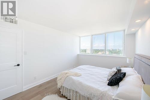 1404 - 1360 Rathburn Road E, Mississauga, ON - Indoor Photo Showing Bedroom