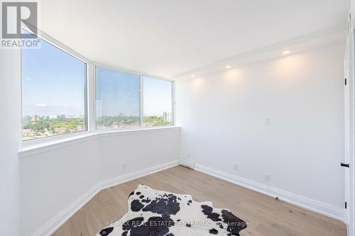 1404 - 1360 Rathburn Road E, Mississauga, ON - Indoor Photo Showing Other Room