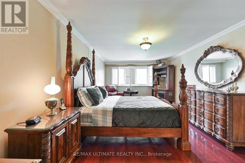 2321 Harcourt Crescent, Mississauga, ON - Indoor Photo Showing Bedroom