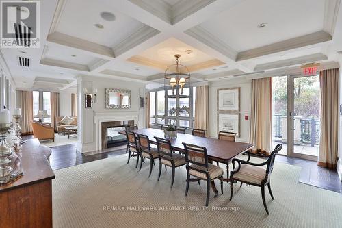 201 - 111 Forsythe Street, Oakville, ON - Indoor Photo Showing Dining Room