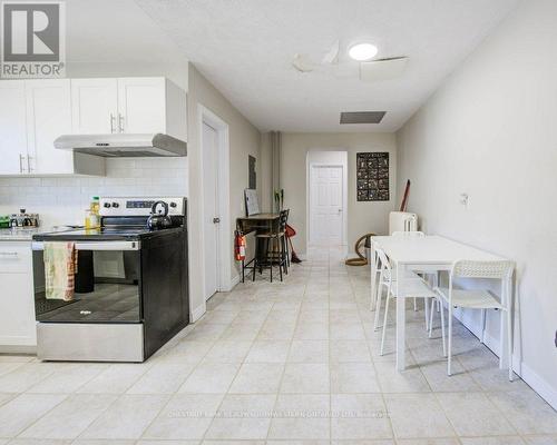 62 Dorset Street, Waterloo, ON - Indoor Photo Showing Kitchen