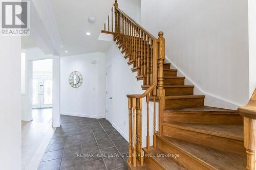 252 Thorner Drive, Hamilton, ON - Indoor Photo Showing Other Room