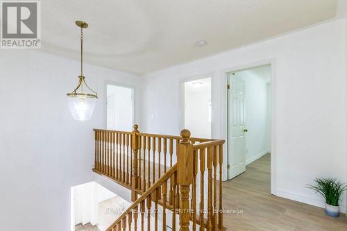 252 Thorner Drive, Hamilton, ON - Indoor Photo Showing Other Room