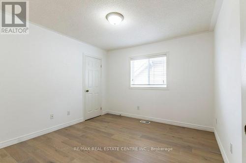 252 Thorner Drive, Hamilton, ON - Indoor Photo Showing Other Room