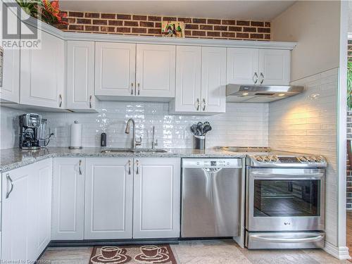 60 Wyndham Street S Unit# 901, Guelph, ON - Indoor Photo Showing Kitchen