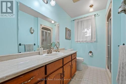 10 Kortright Road E, Guelph (Village), ON - Indoor Photo Showing Bathroom