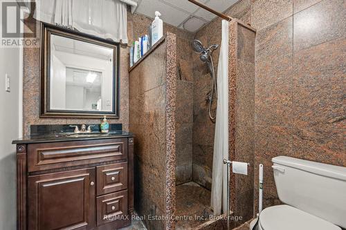 10 Kortright Road E, Guelph (Village), ON - Indoor Photo Showing Bathroom