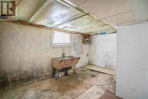 237 Wallace Avenue S, Welland, ON - Indoor Photo Showing Basement