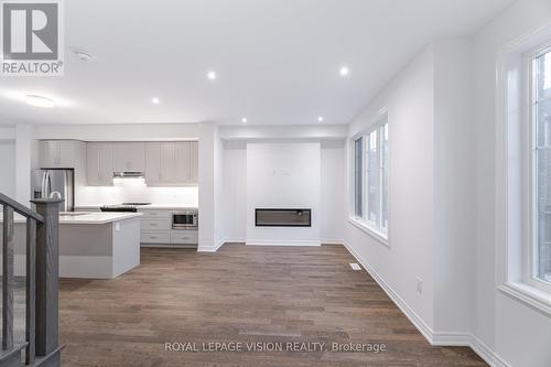 56 Folcroft Street, Brampton, ON - Indoor Photo Showing Kitchen