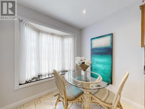 633 Four Winds Way, Mississauga, ON - Indoor Photo Showing Dining Room