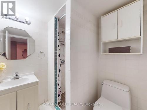 633 Four Winds Way, Mississauga, ON - Indoor Photo Showing Bathroom