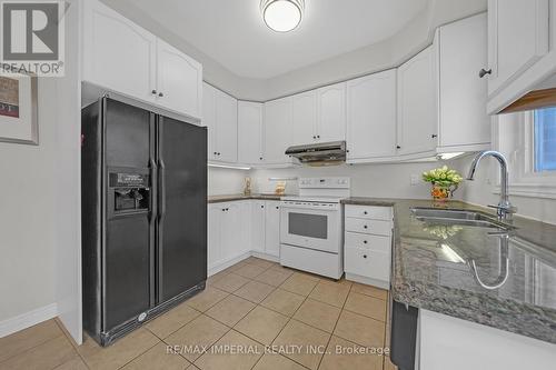 58 St Damian Avenue, Vaughan, ON - Indoor Photo Showing Kitchen With Double Sink